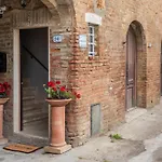 L'arco Del Pellegrino *